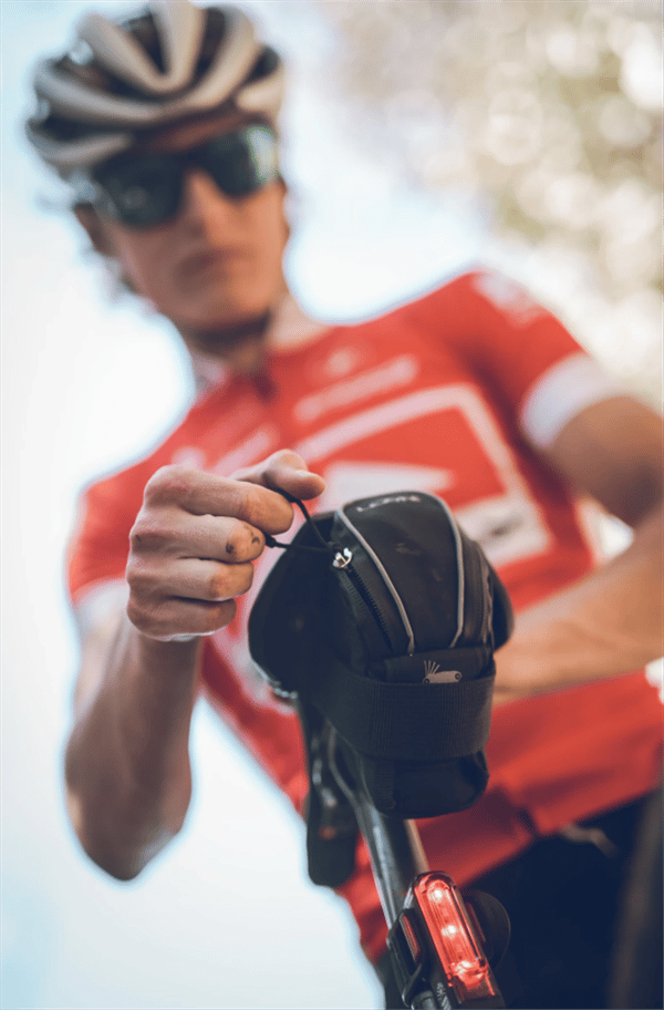 LEZYNE Micro Caddy -satulalaukku