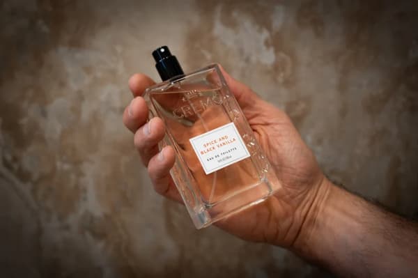 Cremo Spice & Black Vanilla Spray Cologne til mænd 100 ml