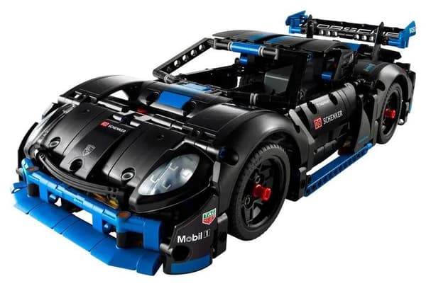 LEGO Technic 42176 Porsche GT4 e-Performance -kilpa-auto
