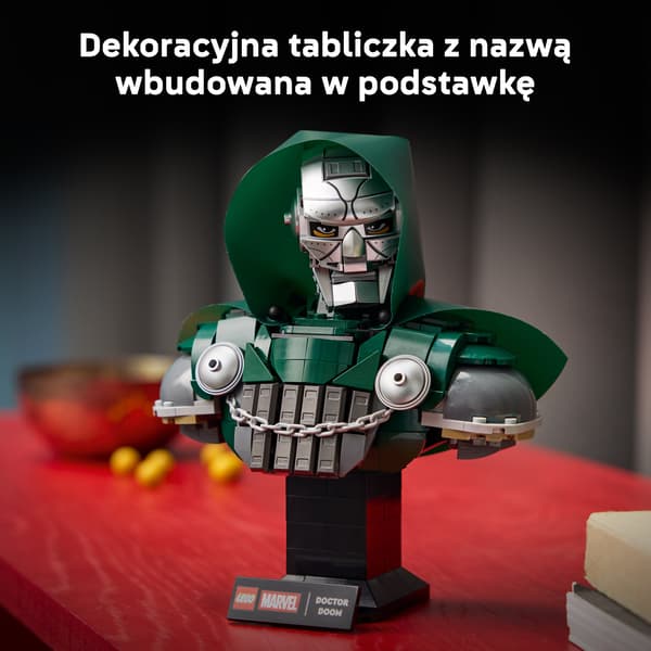 LEGO 76345 Super Heroes Doctor Doom Buste