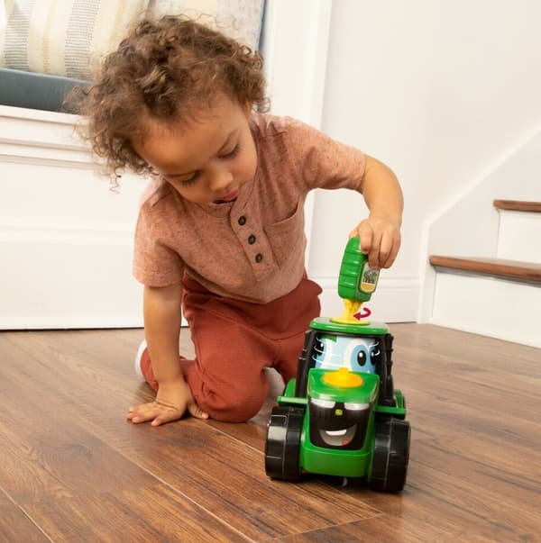 TOMY John Deere Traktor med nøgle 47500 /4