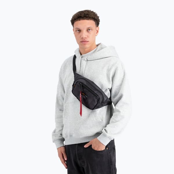 Alpha Industries Crew Camo sort camo bæltetaske