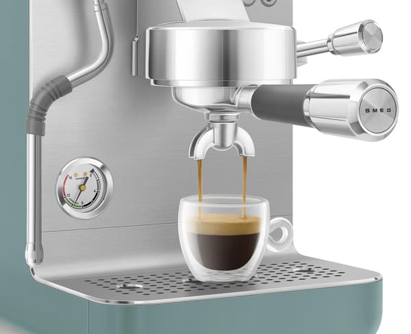 Kaffemaskin Smeg EMC02EGMEU
