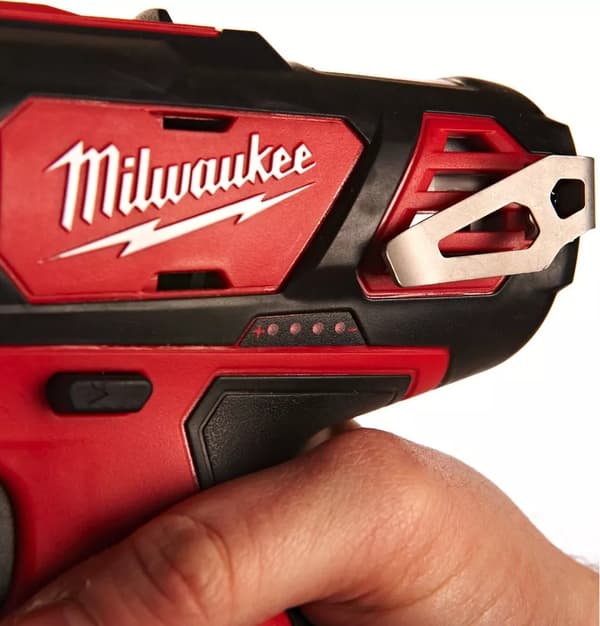 Milwaukee M12 BDD-0 borrskruvdragare