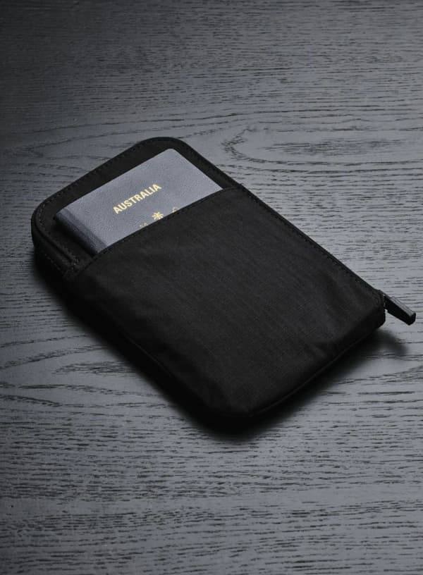 Alpaka Travel Wallet - sort
