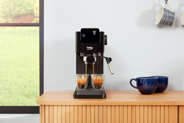 Beko CaffeExperto CEP5302B espressomaskine