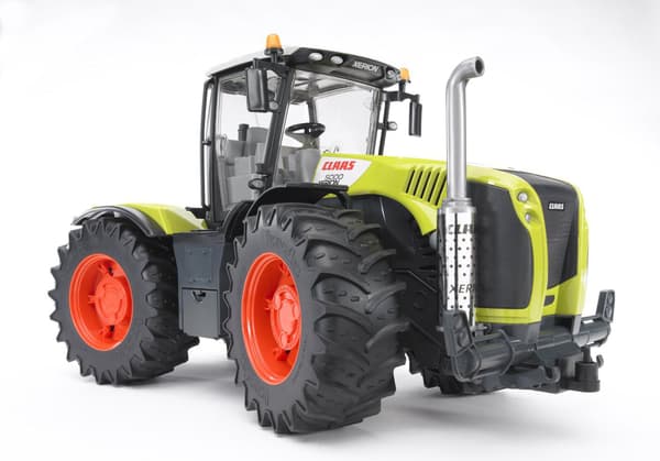 Bruder Traktor Claas Xerion 5000 (03015)