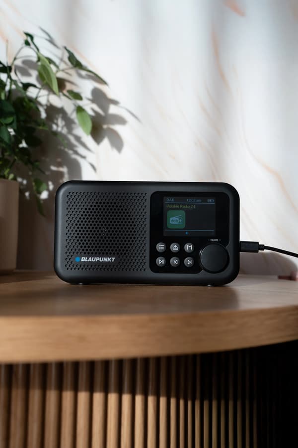 Blaupunkt DR8BK Radio FM, DAB+ Bluetooth Sort
