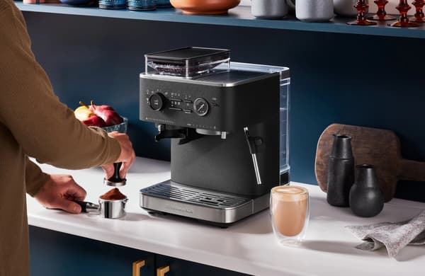 KitchenAid 5KES6551EBK -espressokeitin