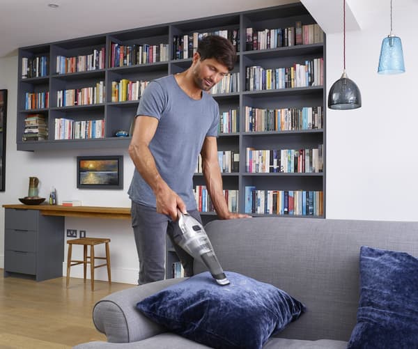 Black&Decker NVC220WC-QW handdammsugare