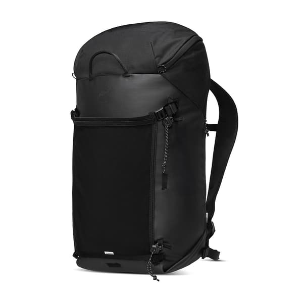Mammut Alto 28 l sort byrygsæk