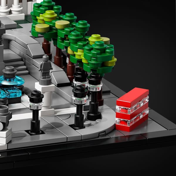 LEGO Architecture Trafalgar Square (21045)