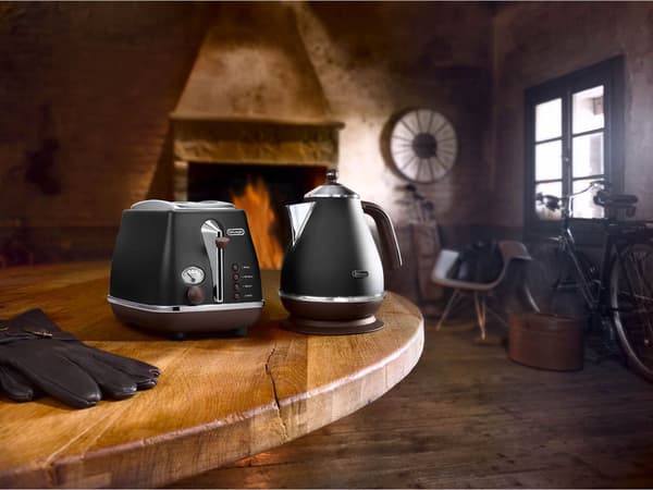 DeLonghi CTOV 2103.BK+BW -leivänpaahdin