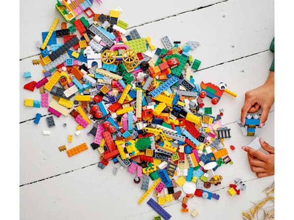 LEGO Classic 11021 90 år av lek