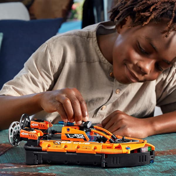 LEGO Technic Räddningssvävare (42120)