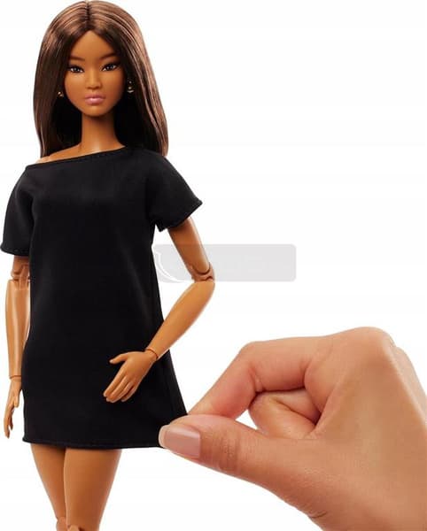 BARBIE SIGNATURE Barbie Basic Model 01, samlerdukke JBH72