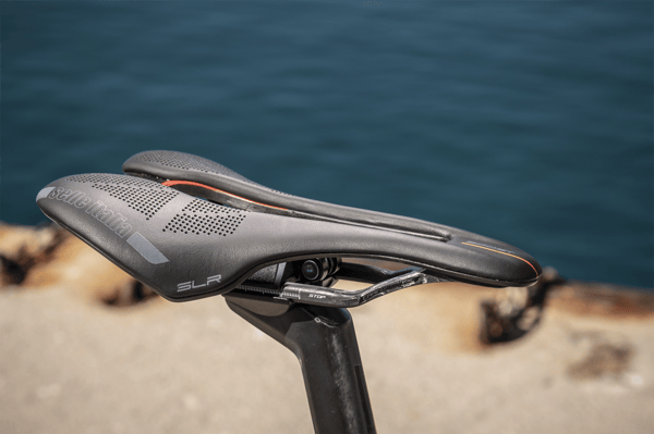 SELLA ITALIA SLR Boost Kit Carbonio Superflow Sadel