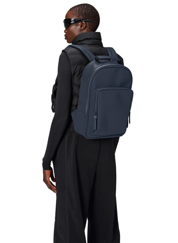Rains Book Daypack - laivastonsininen