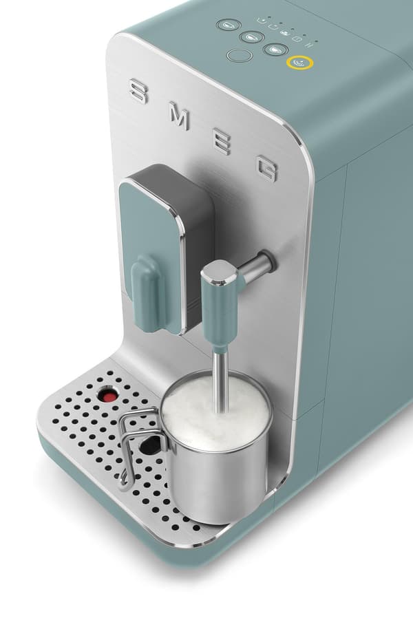 Smeg BCC02EGMEU automatisk kaffemaskine