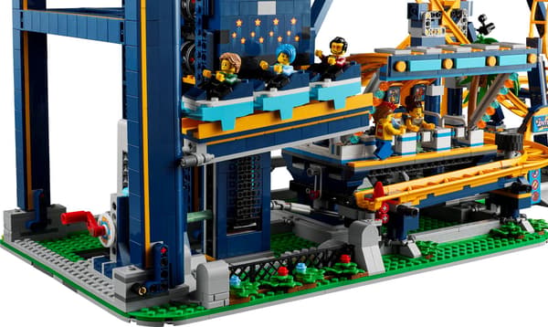 LEGO 10303 Creator Expert - Berg- och dalbana med loopar