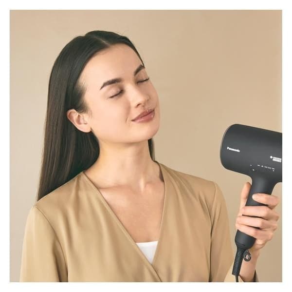 Panasonic EH-NA0J-N825 musta