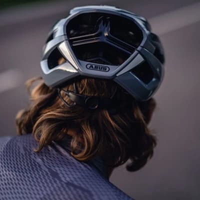 Abus StormChaser cykelhjälm