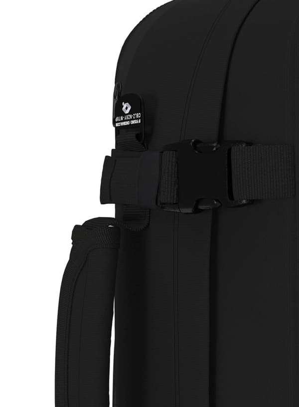 2-in-1 matkareppu CabinZero Classic Tech 28 l - absolute black