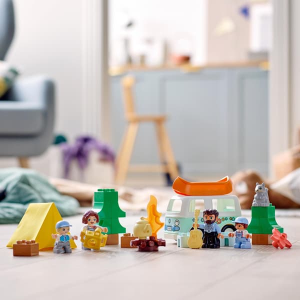 LEGO Duplo Perheleirintä (10946)