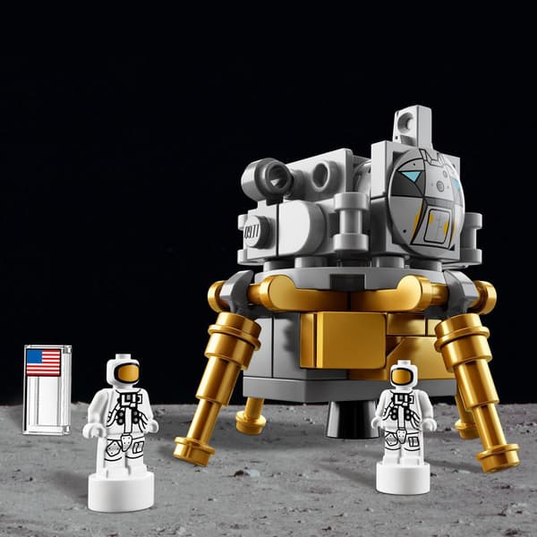 LEGO Ideas NASA Apollo Saturn V (92176)