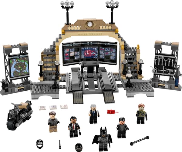 LEGO DC Batcave: The Riddler Face-off (76183)