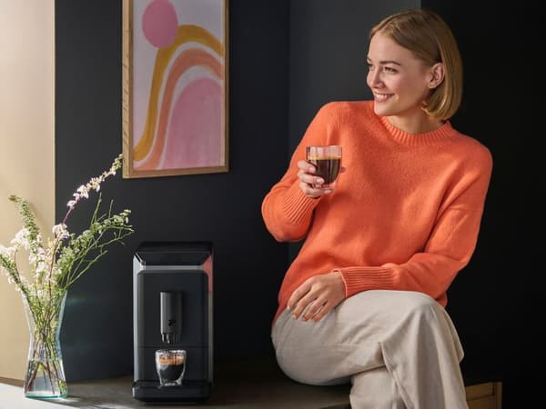 TCHIBO Esperto Mini Fuldautomatisk Kaffemaskine Grå