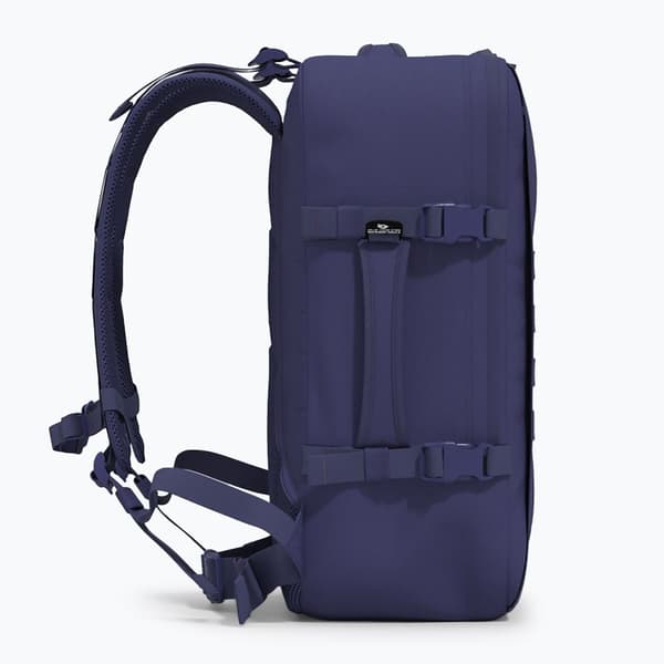 CabinZero Military 44 l galaxy blue vandrerygsæk