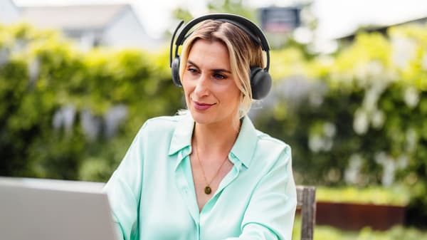 LOGITECH Zone Wireless 2 ES Hovedtelefoner, Trådløse, On-ear, ANC Grafit