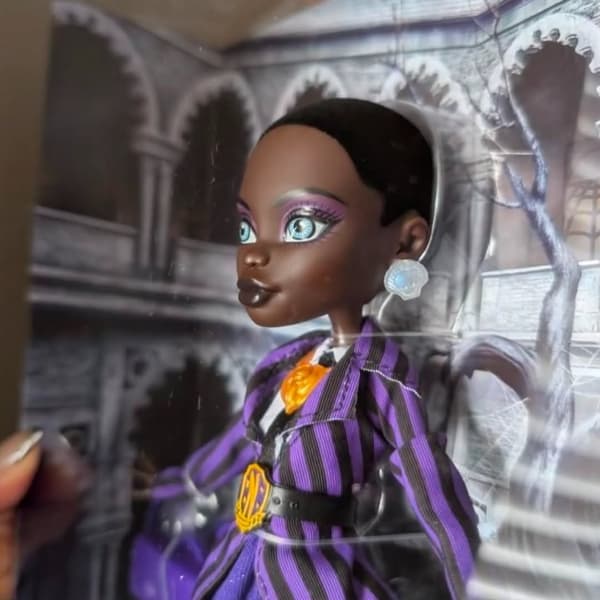 Monster High x Wednesday Core Bianca-dukke