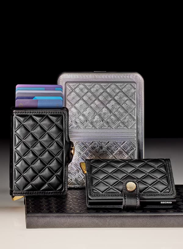 RFID-lompakko Secrid Premium Miniwallet Emboss Diamond+ - musta