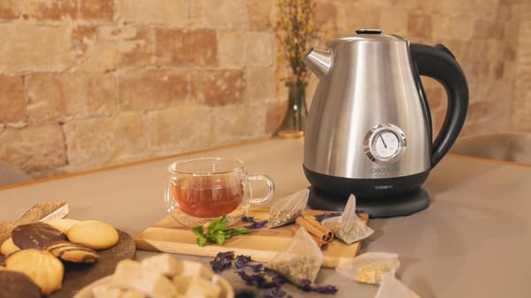 CECOTEC Thermosense 620 Retro Steel Kedel