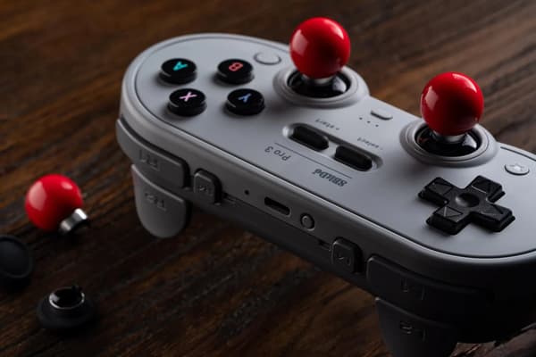 8BitDo Pro 3 Bluetooth -ohjain PC:lle, Nintendo Switch / Switch 2:lle, Android iOS:lle, langaton, valkoinen