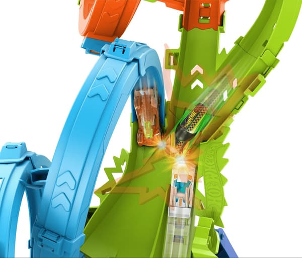 Hot Wheels Action Quadruple Loop Crash Track HXR70