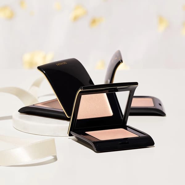 Krämig highlighter Sensai Supreme Illuminator 4 g