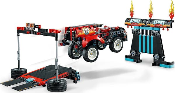 LEGO Technic Stuntbil och motorcykel (42106)