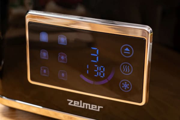 Leivänpaahdin ZELMER ZTS8065 Musta