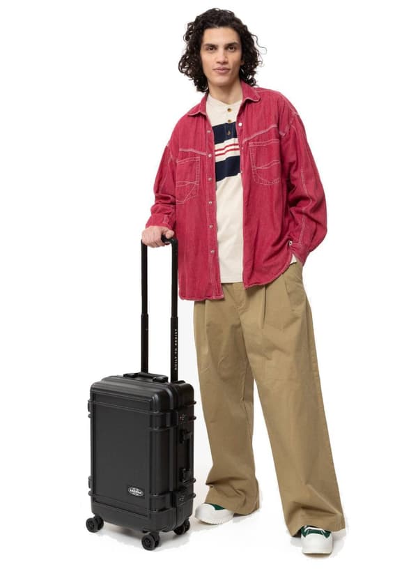Lille kuffert Eastpak Resist'r Case S - sort