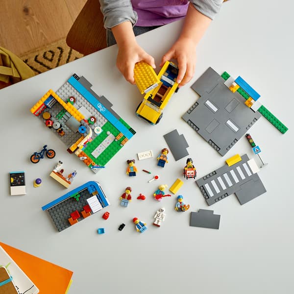 LEGO City Skoledag (60329)