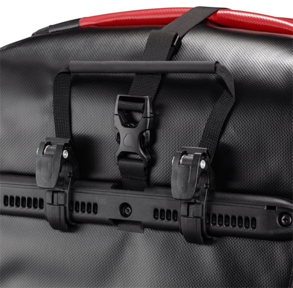 ORTLIEB BAKRE PACKVÄSKOR BACK-ROLLER XL RÖD-SVART 70+8L