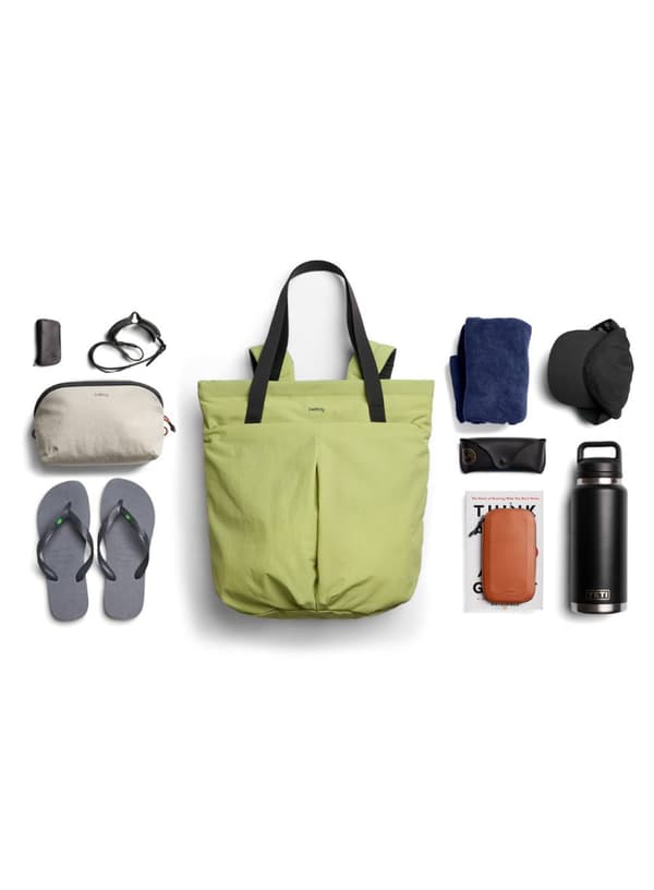 Bellroy Lite Totepack by - kiwi