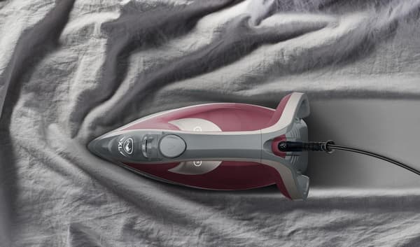 Tefal FV6870 strygejern