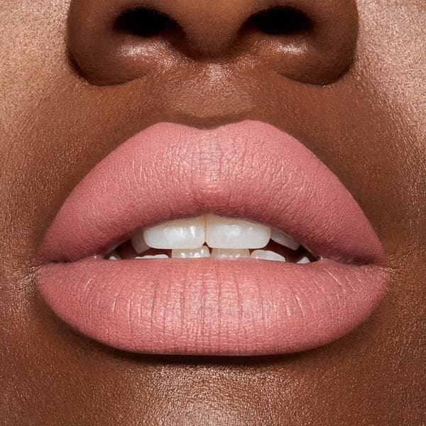 MAC Cosmetics Metamorphosis Spring Collection MACximal Silky Matte Lipstick Farve: Barefoot