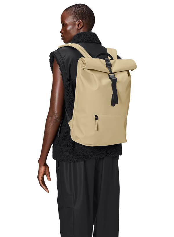 Rains Rolltop Rygsæk - sand