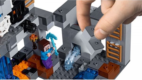 LEGO Minecraft Peruskallion seikkailut (21147)