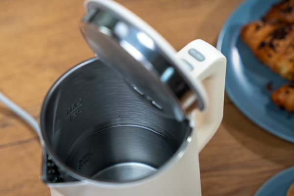 Vattenkokare GÖTZE & JENSEN KT940E Ecru